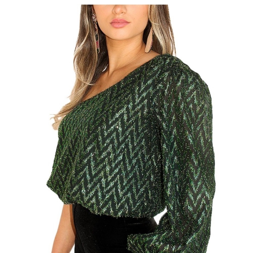 ASTR the Label Serenade emerald green/black One ShoulderTop Size Medium NWOT